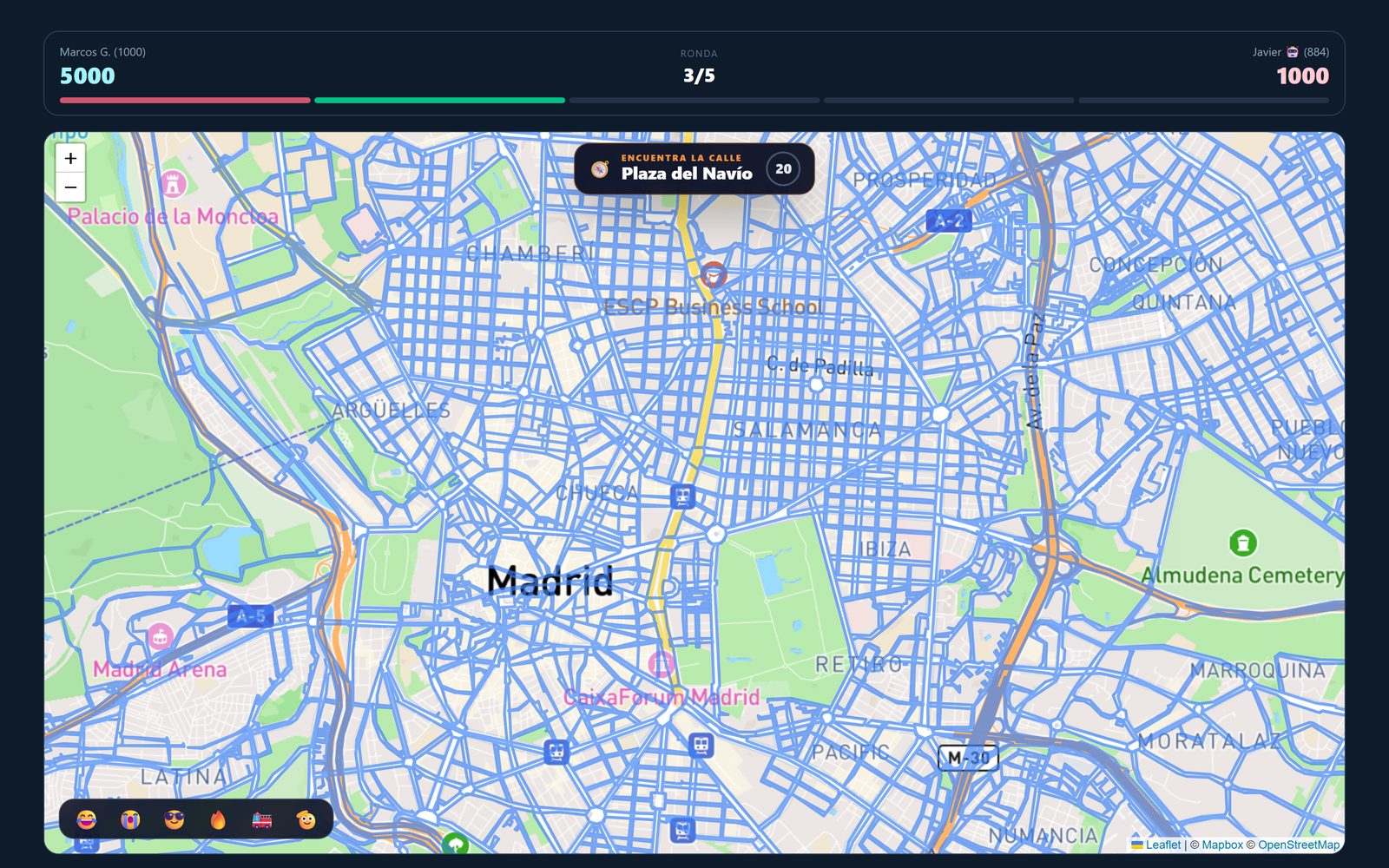 Duelo de Batalla 1vs1 en juego: dos marcadores y una calle que localizar sobre el mapa real
